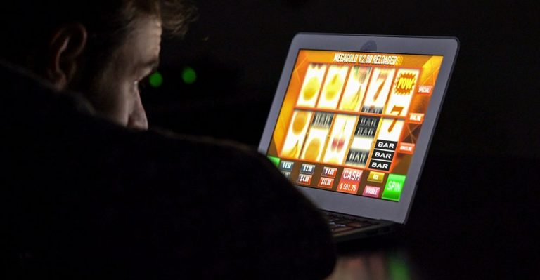 Slot